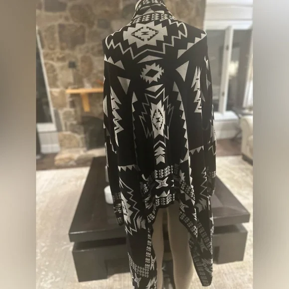 Aztec design wrap - Picture 6 of 6